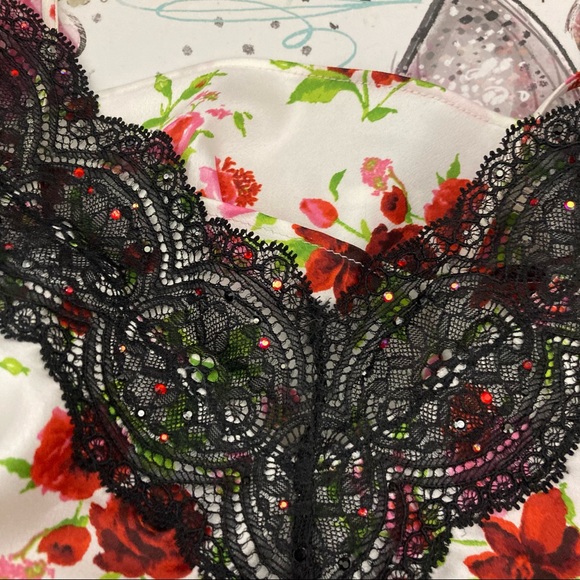 Victoria’s Secret Cami Set Satin Large - Picture 14 of 16